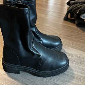 Women's Black Leather Boots